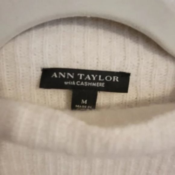 Ann Taylor Medium cashmere blend sweater - Picture 3 of 3